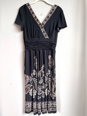 VTG Y2K Black V-Neck Midi Dress with Cream and Brown Paisley Trim
